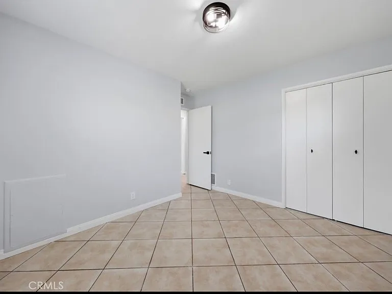 5653 Corwin Ln — Photo 2