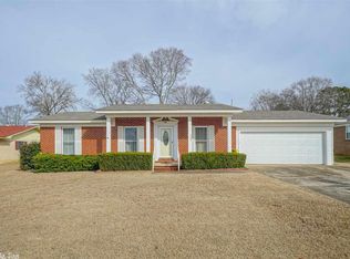 1330 Glenmere Cir, Malvern, AR 72104