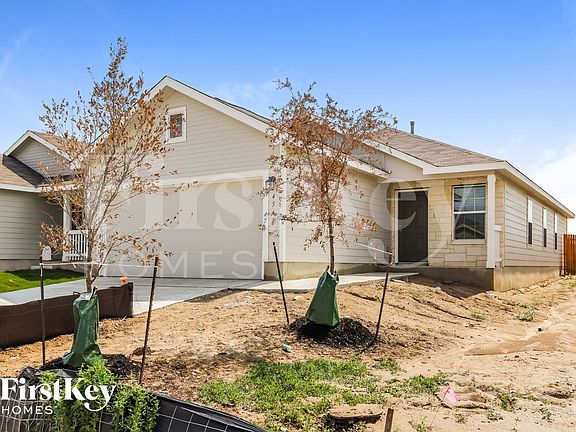 2nd image of 4546 Meadowland Pl