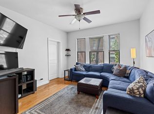 955 W Fletcher St #1, Chicago, IL 60657