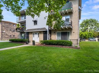 8009 Beloit Ave APT 2B, Bridgeview, IL 60455