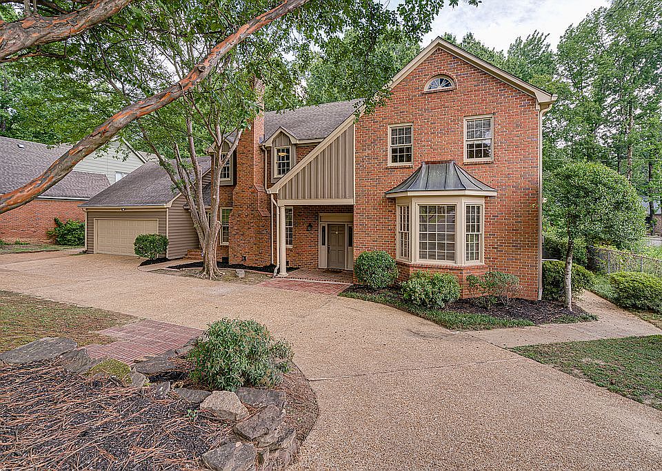 1st image of 2356 Hickory Forest Dr