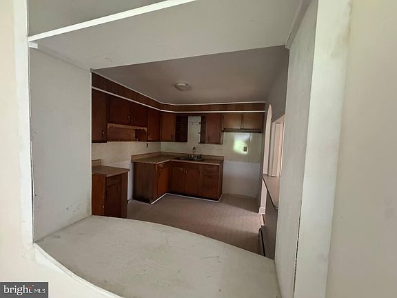 4th image of 837 Francis Scott Key Hwy