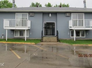 1718 24th Ave S APT 3, Grand Forks, ND 58201