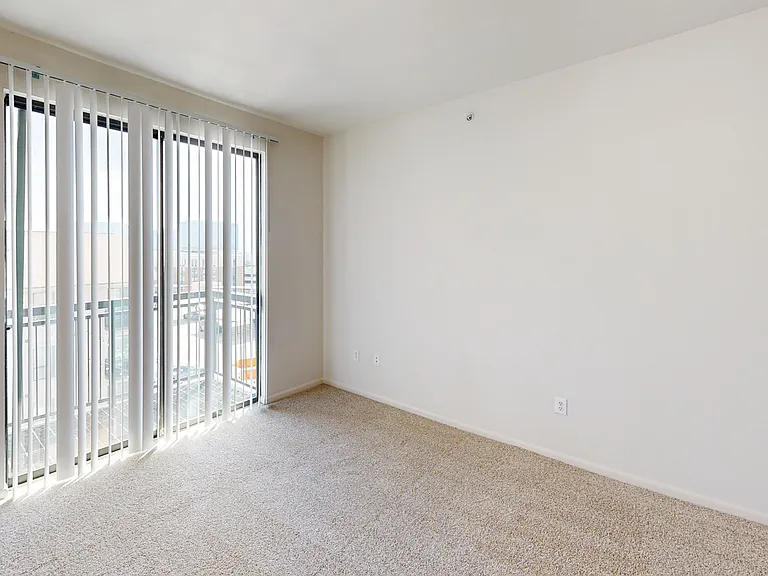 Residences at the Domain — Photo 36