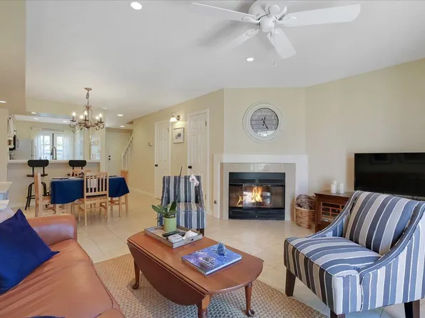 518 W Islay St, Santa Barbara, CA 93101