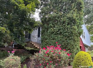 The Hollows, Hamden, CT 06518