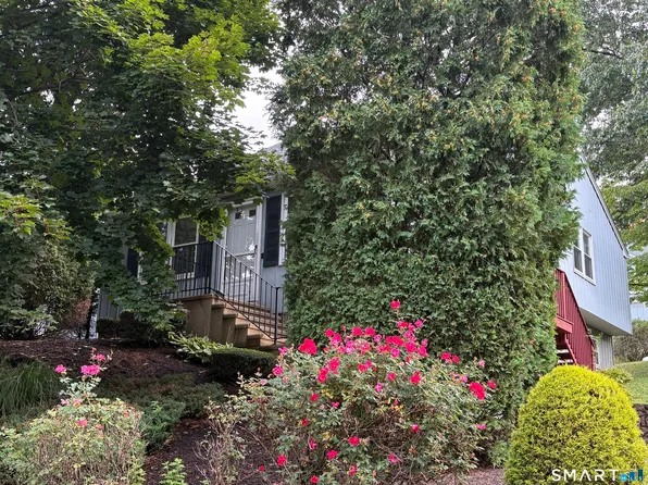 9 Valley View Drive #9, Hamden, CT 06518