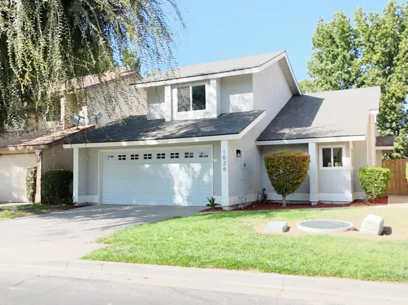 1026 E Babcock Avenue, Visalia, CA 93292