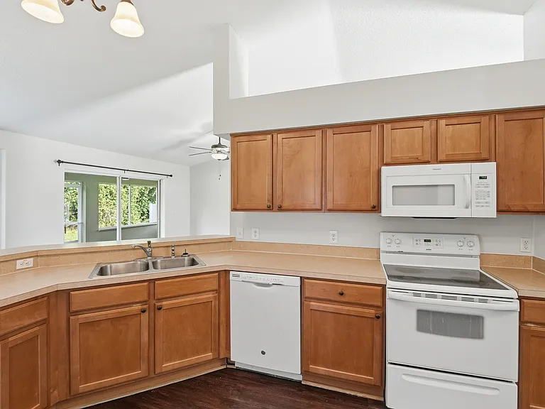 2368 Sweetwater Blvd — Photo 12