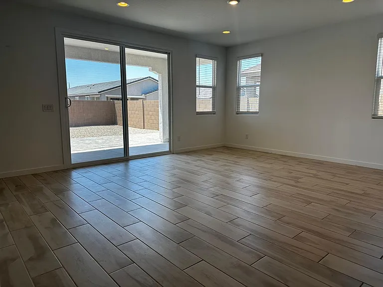 3269 E Baler Dr — Photo 33