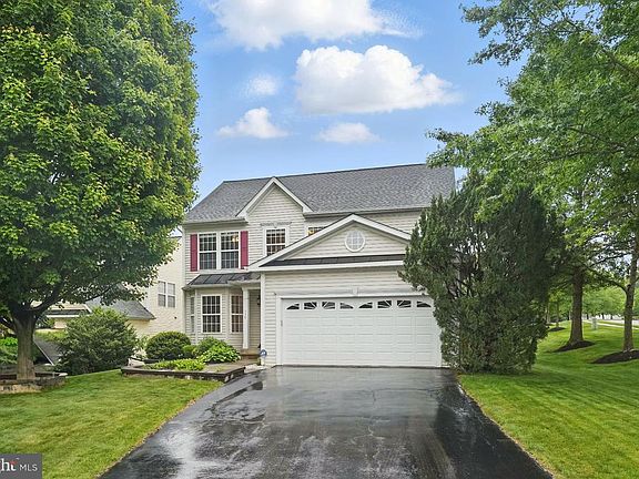 2nd image of 538 Colony Ct