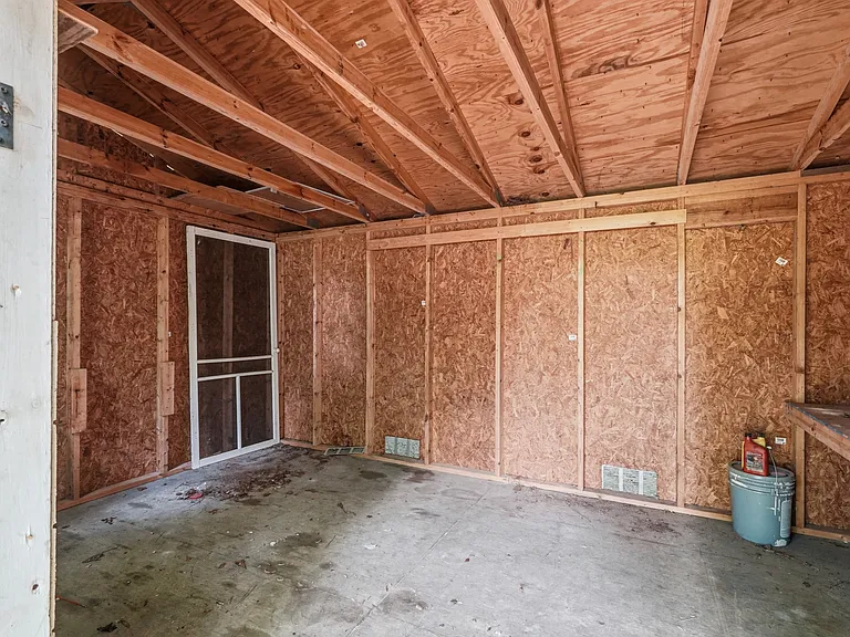 2794 Misty Ct — Photo 33