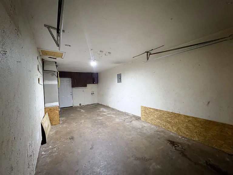 1403 E Cortez Dr — Photo 12