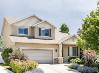 1065 W Windsor Dr, North Salt Lake, UT 84054