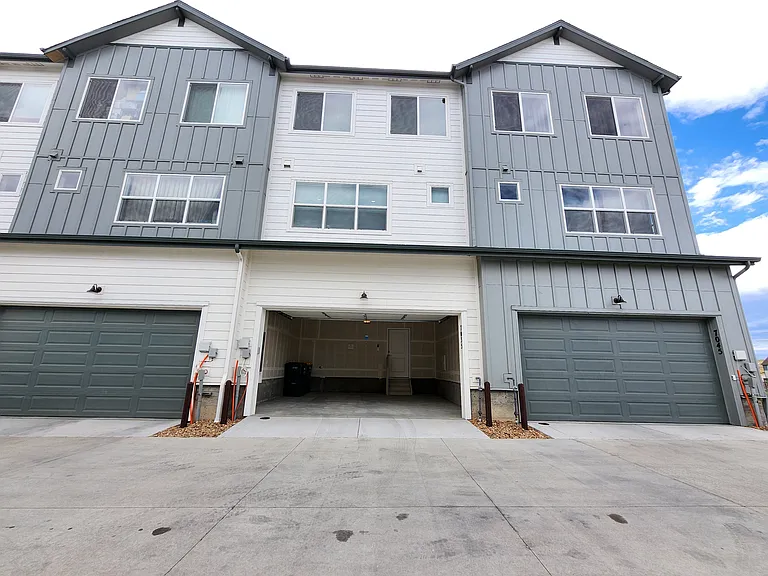 7035 Cumbria Ct — Photo 26
