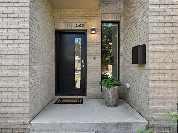 4th image of 542 Little Channing Way #542