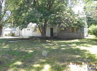 320 SE Kouns St, Topeka, KS 66607