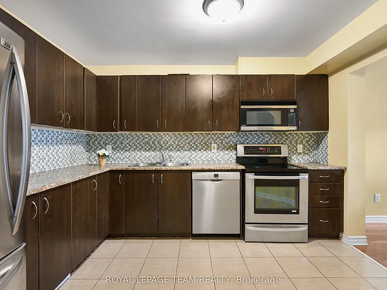 415 Galatina Way — Photo 8