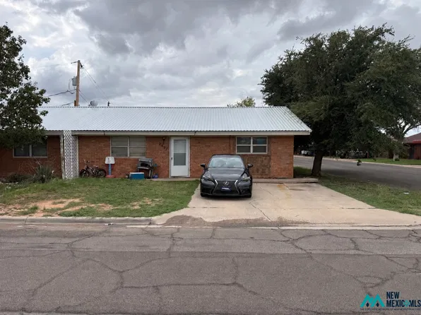 2607 N Sunset Cir, Hobbs, NM 88240