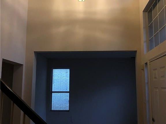 5th image of 6735 Amberdale Dr