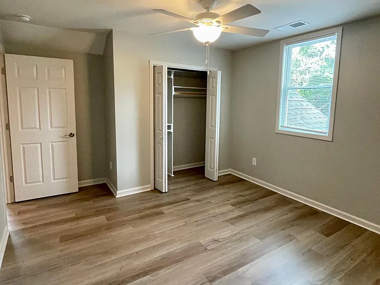 475 N Saylor St — Photo 19