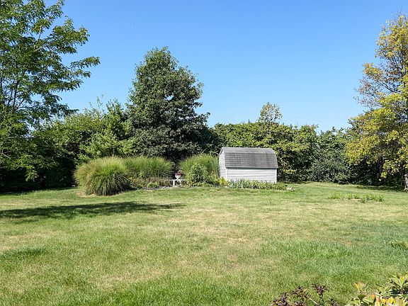 3rd image of 6938 Kentland Dr