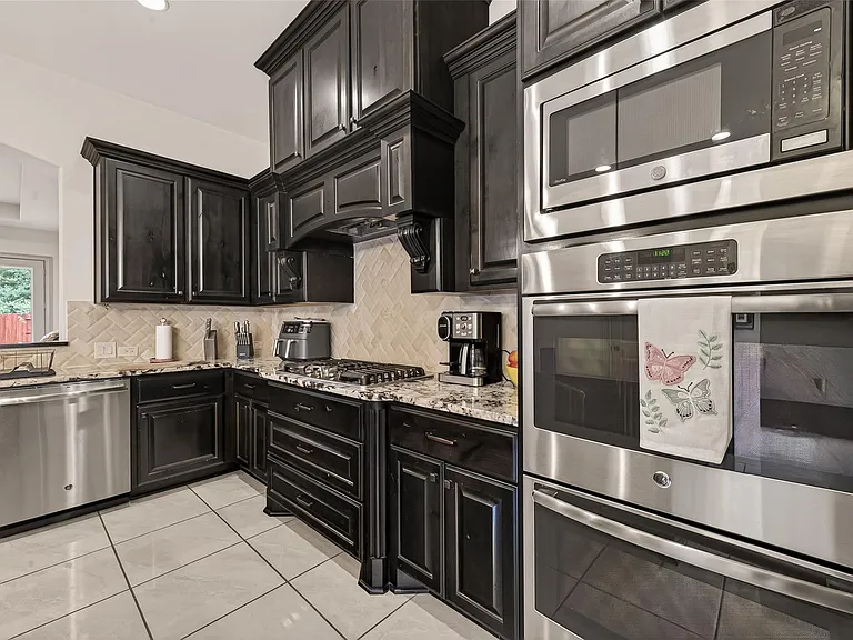 2515 Avon Gate Ct — Photo 18