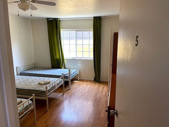 Large Bedroom, Main House
