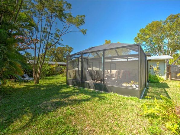 4855 Hampton Ct, Fort Myers, FL 33907
