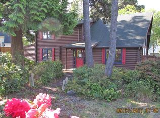 110 Oceanview St, Lincoln City, OR 97341