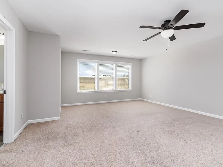 3390 Saddlebrook Dr — Photo 14