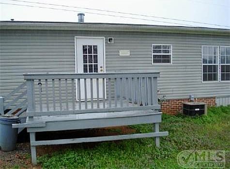 4th image of 110 Stern Ln