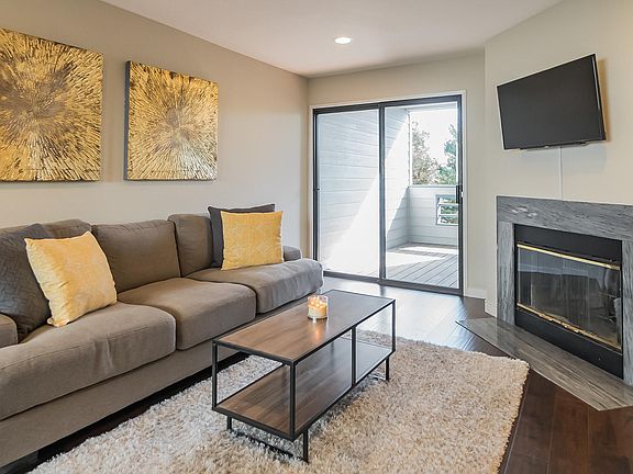 4th image of 340 Grand Blvd APT 16