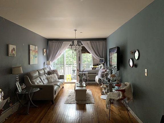 3rd image of 2796 Sedgwick Ave APT 2B