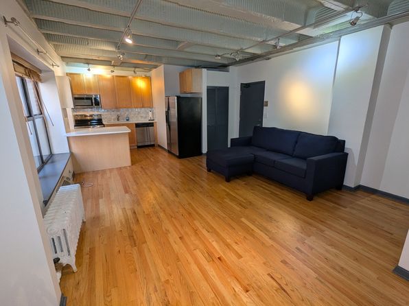 5646 N Kenmore Ave APT 4E
