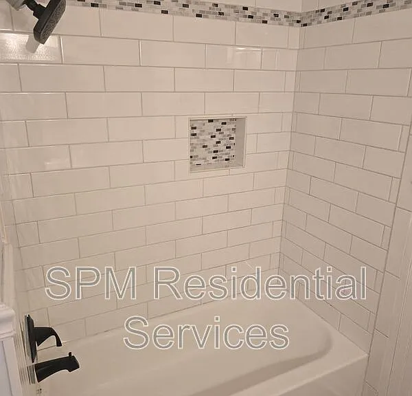 1003 McRae St — Photo 13