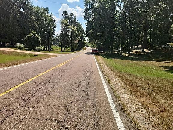 5th image of 3255 Cayce Rd