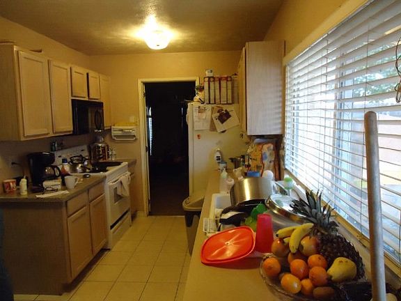 4th image of 4013 Clearwood Dr