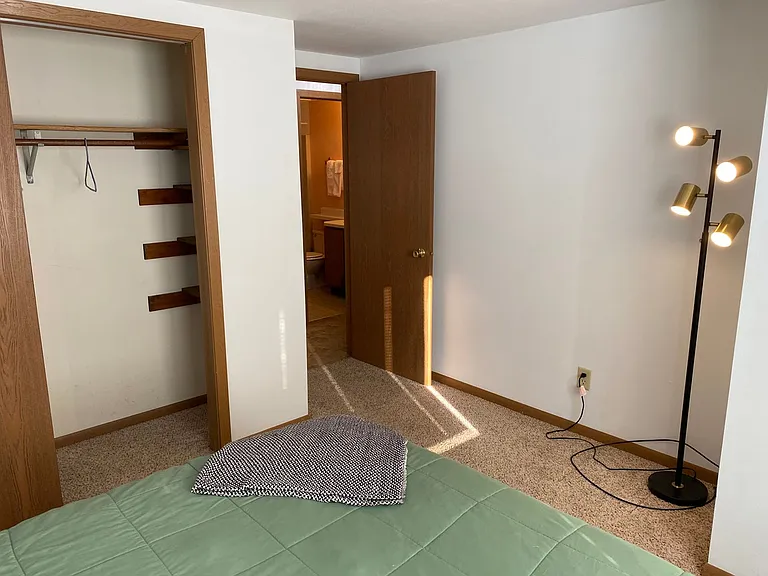 307 S Vine Ave — Photo 23