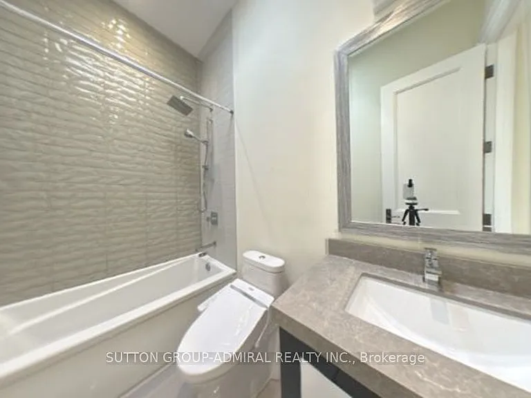 305 Finch Ave E — Photo 17