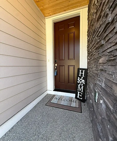 6147 Windlass Ave SE — Photo 2