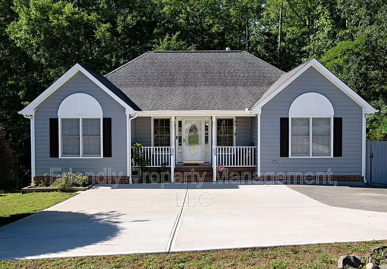 1608 Rogers Pointe Ln — Photo 1