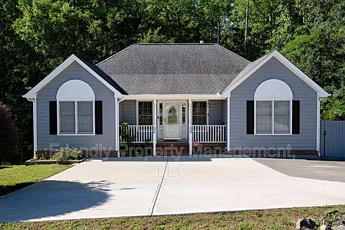 1608 Rogers Pointe Ln Photo 1