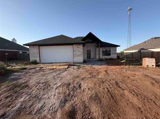 206 Meadowlark Ln, Geronimo, OK 73543