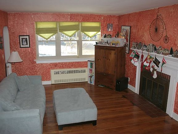 Living room area with fireplace