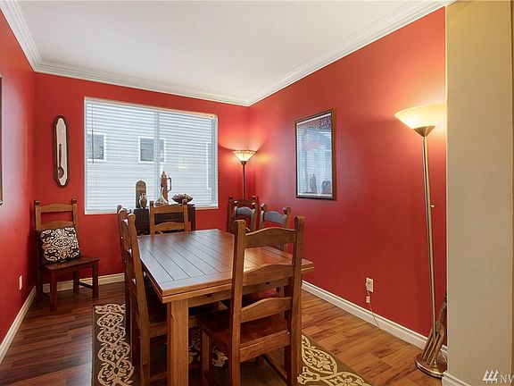 Spacious dining area or home office 