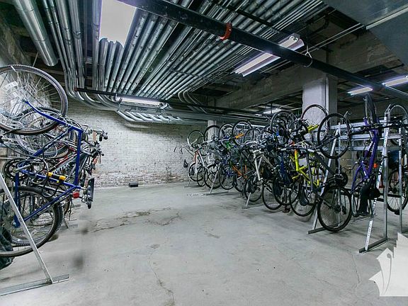 3rd image of 333 S Desplaines St APT 504C