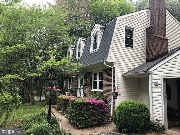3rd image of 6990 Ivy Hill Dr
