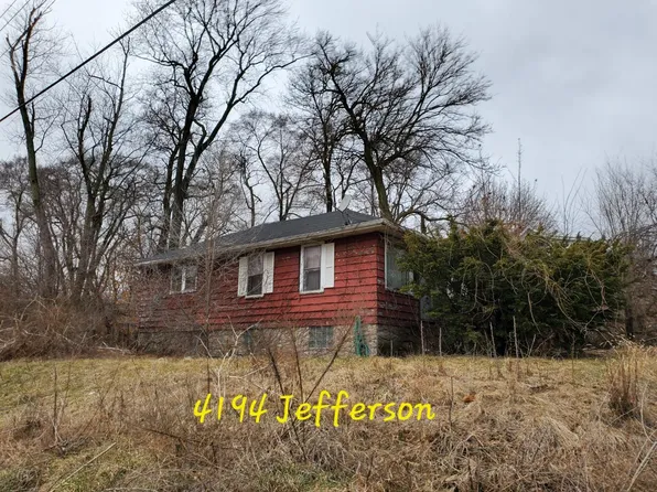 4194 Jefferson St, Gary, IN 46408